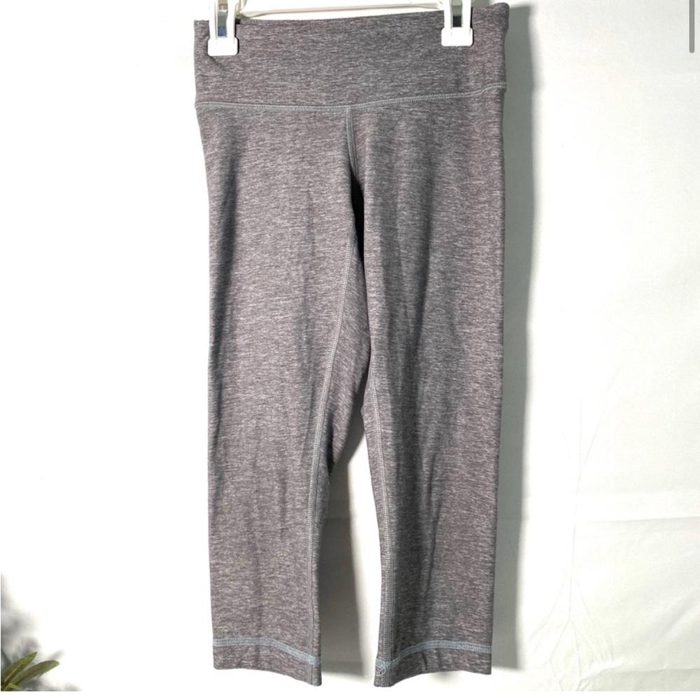 🤍Lululemon crop Size 2